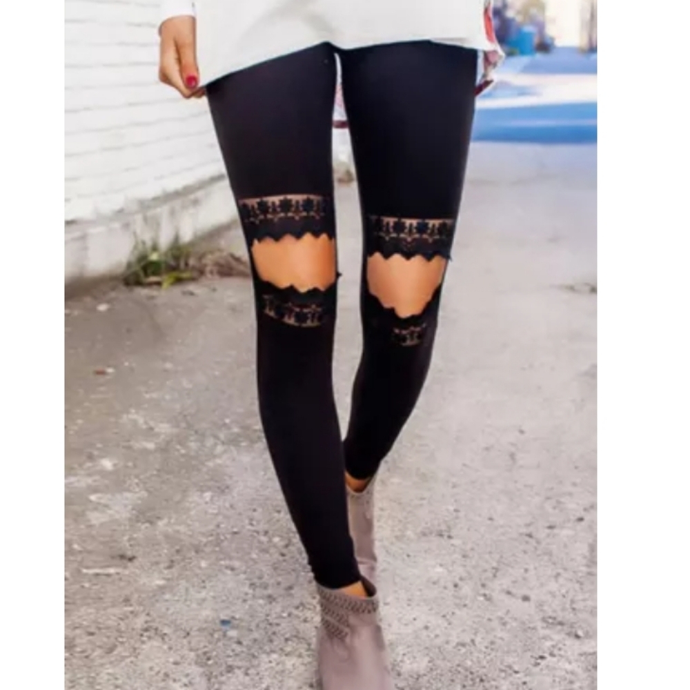 ♥️New boutique cut out lace leggings - Picture 5 of 12
